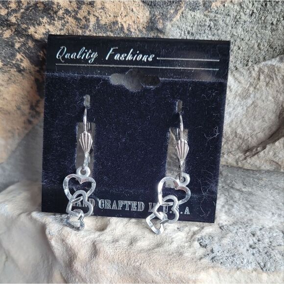 New! Dangle Interlocked Silver Hearts Shell Top - Picture 1 of 2